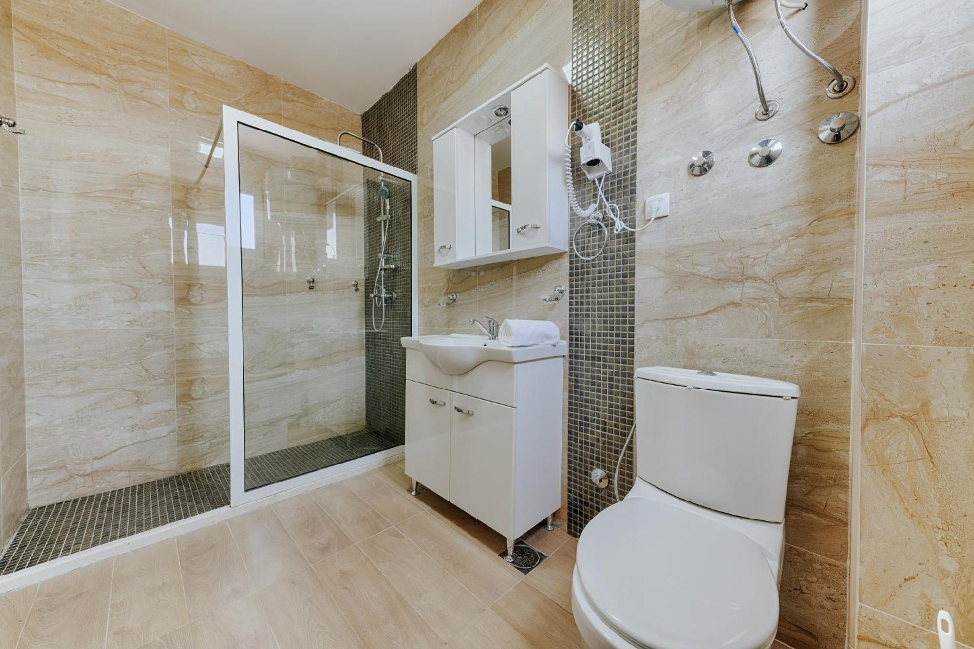 Imperial Family Resort Улцинь Экстерьер фото