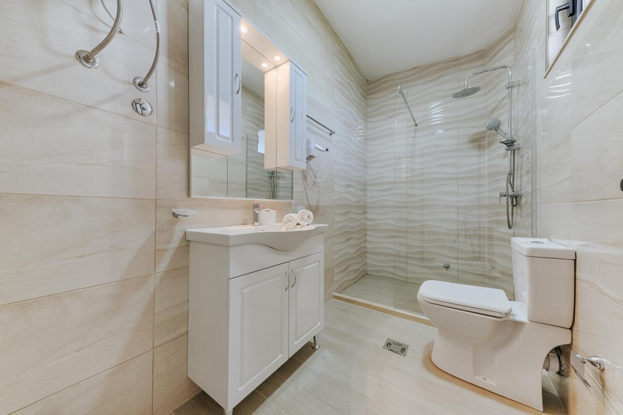 Imperial Family Resort Улцинь Экстерьер фото